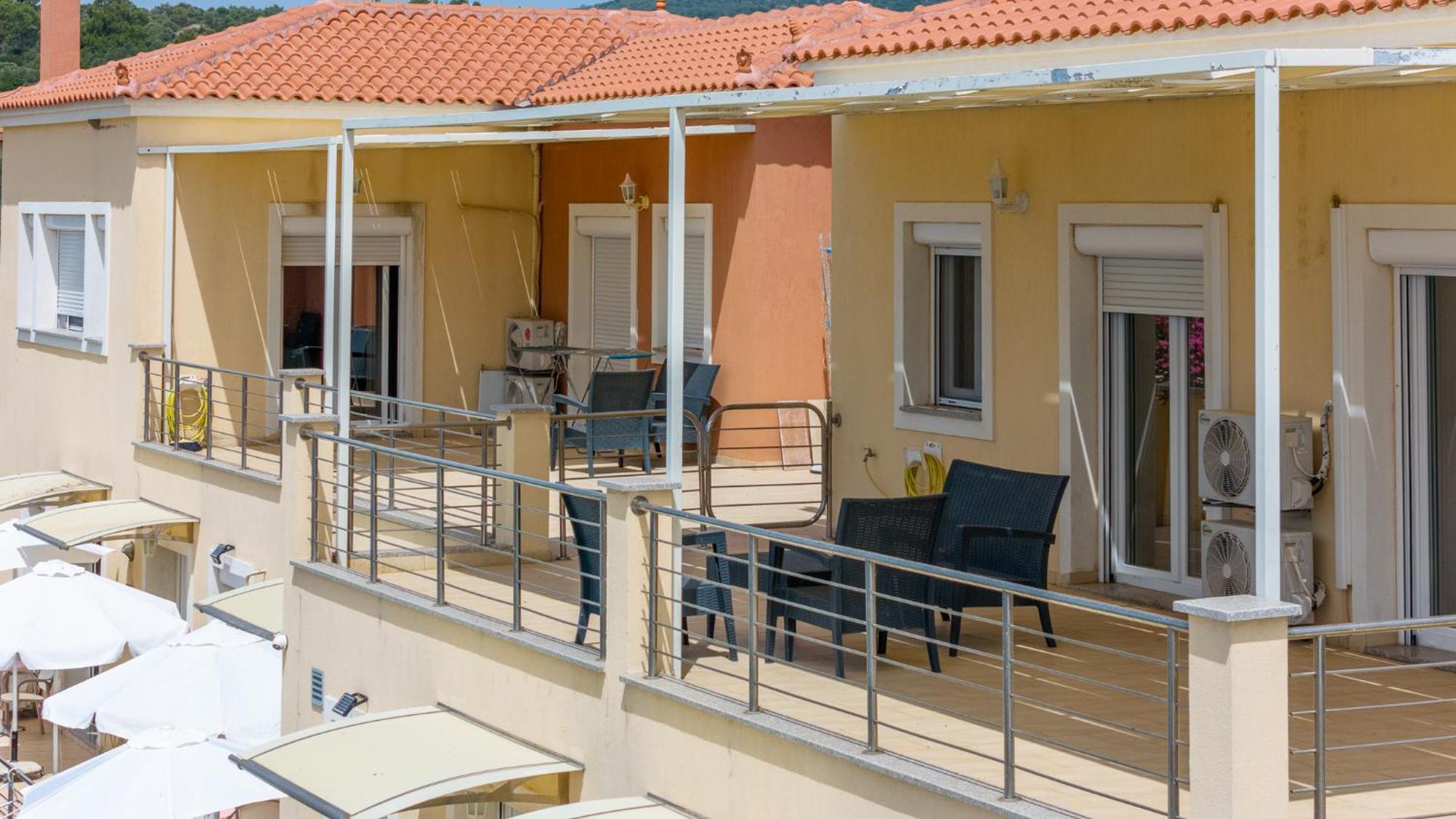 Palaiologou Panorama Apartments Mantamádos Exteriör bild