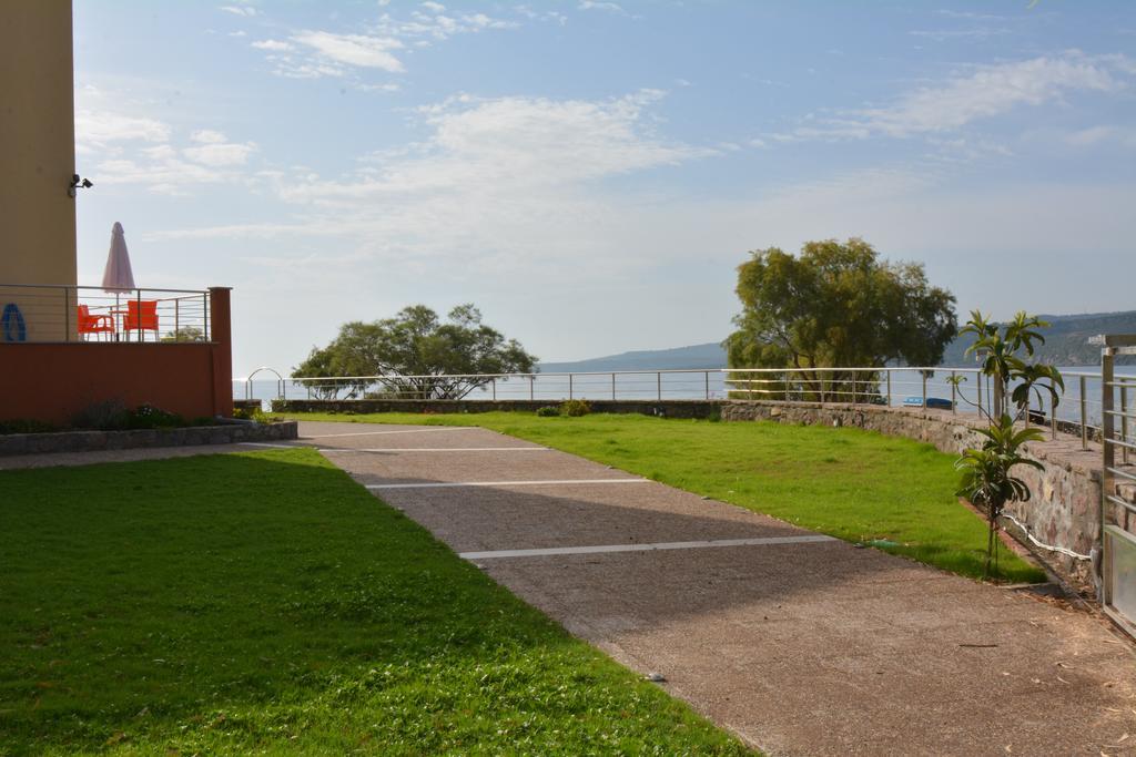 Palaiologou Panorama Apartments Mantamádos Exteriör bild